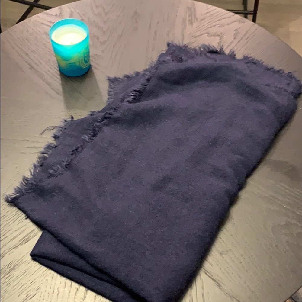 Large navy Zara pashmina